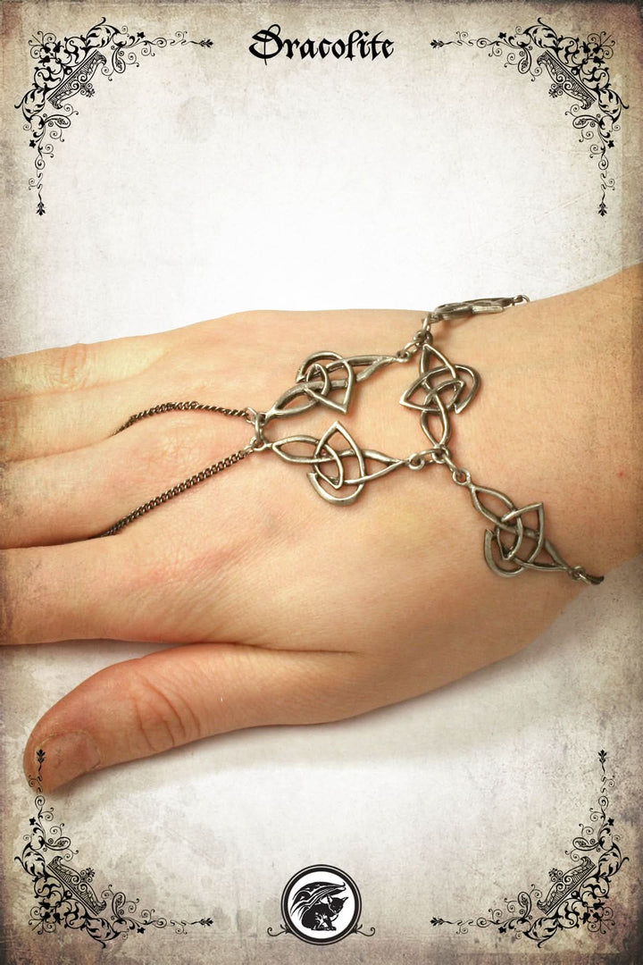 Elvish hand flower