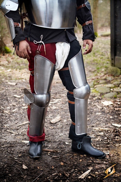 Soldier Greaves
