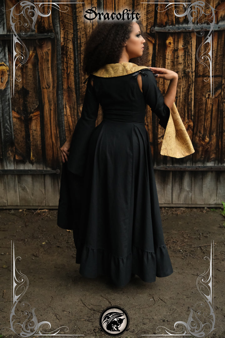 Karina Surcoat